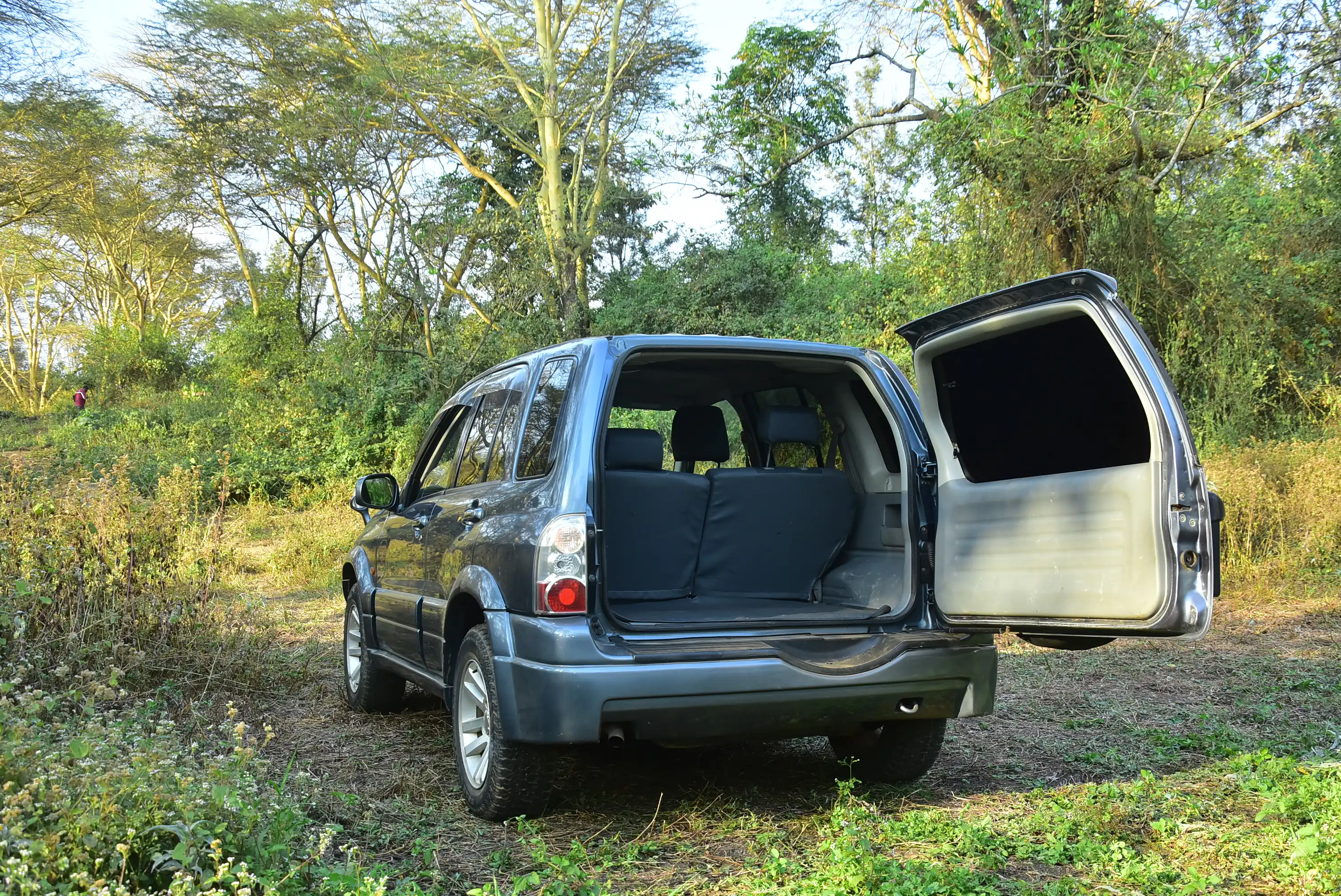 Suzuki Escudo SUV for couples and small group safari travel in Tanzania
